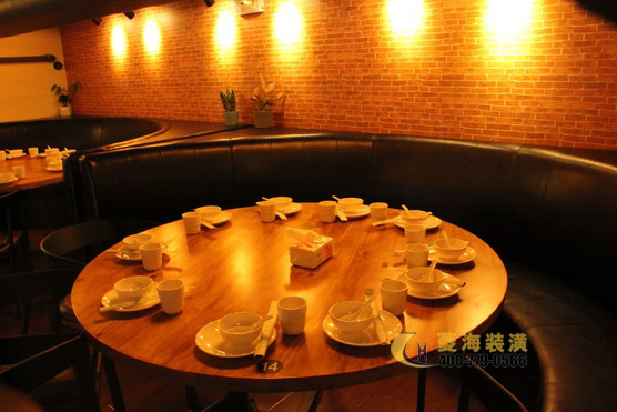 快餐廳圓桌設(shè)計(jì)裝修