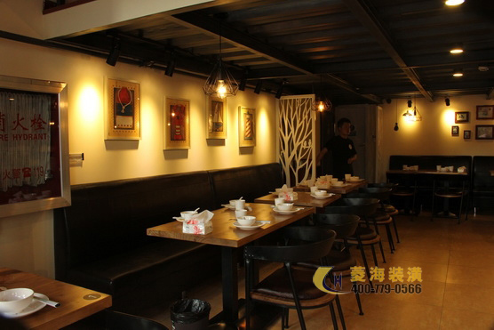快餐廳墻面設(shè)計(jì)裝修